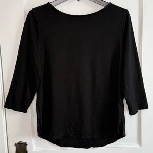 Chico’s The Ultimate Tee Shirt Solid Black Wide Neck 3/4 Sleeve Basic Layering